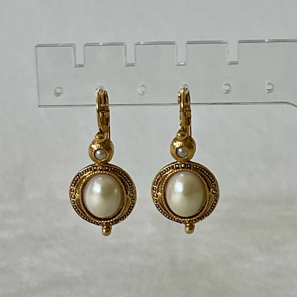 Elegant Vintage Antique Gold Tone Pierced Pearl Drop Earrings - Picture 4 of 11